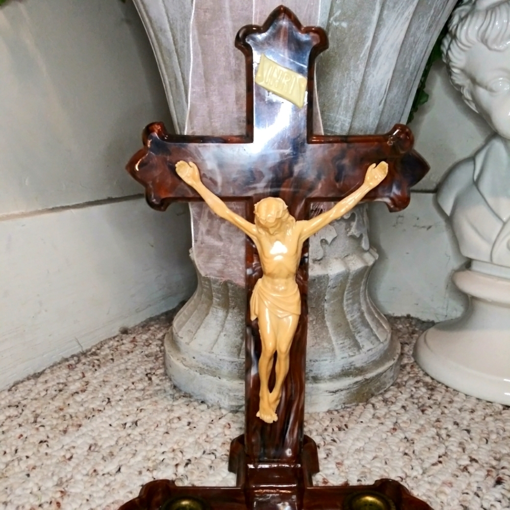 Antique 1930's Rare Brown & Ivory Marble Looking Catholic "Sick Call" Crucifix - Picture 7 of 11